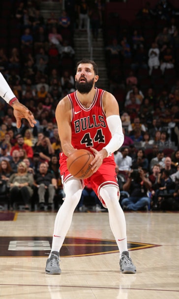 Bulls' Mirotic injured in fight with Portis at practice